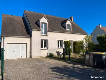 maison saint denis en val
