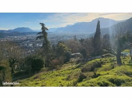 terrain 1300m2 à corenc le haut