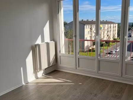 bel appartement en centre-ville de gien