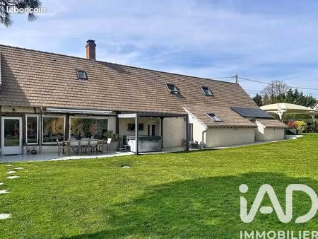 maison 8 pièces 200 m²