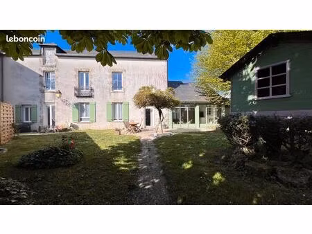 maison 7 pièces 220m2