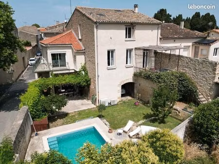 maison 7 pièces 227 m2
