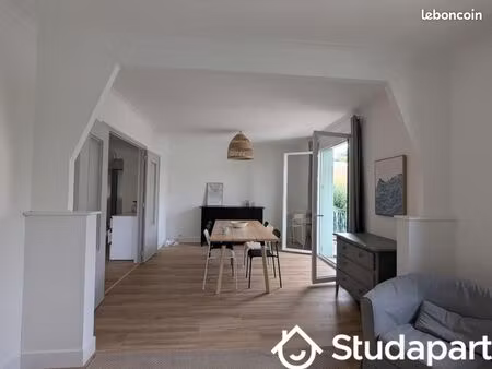 chambre 1 pièce 9 m²
