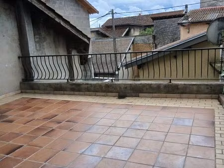 loue t3 terrasse la côte saint andré