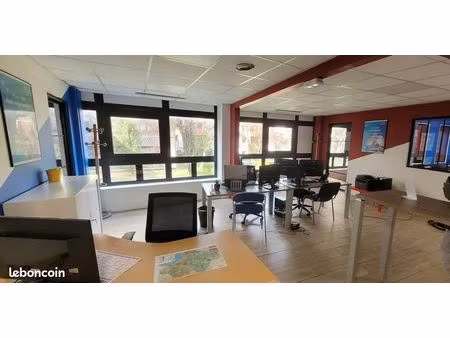 espace de bureaux de 96 m² metro jolimont a vendre