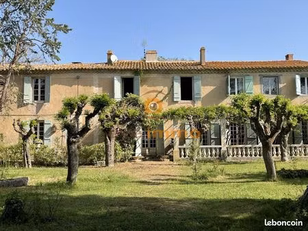 propriété 11 pièces 450 m²