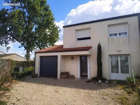 maison 4 pièces 100m²