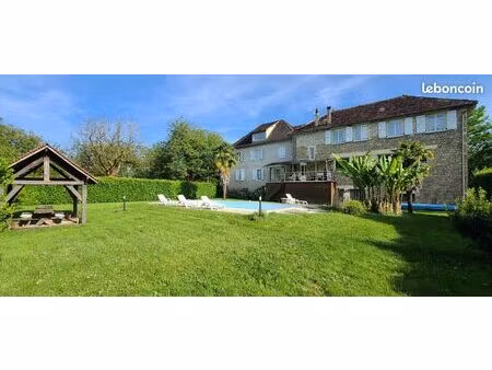 ensemble immobilier maison 270000+immeuble 5 appartements 180000