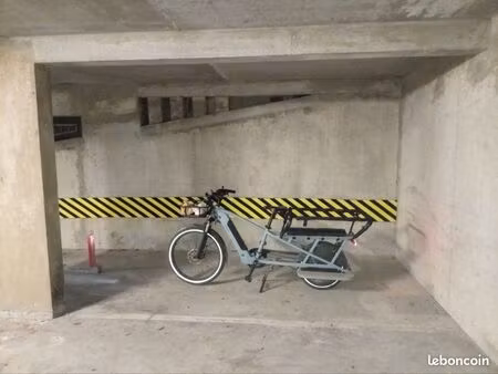 place stationnement couvert