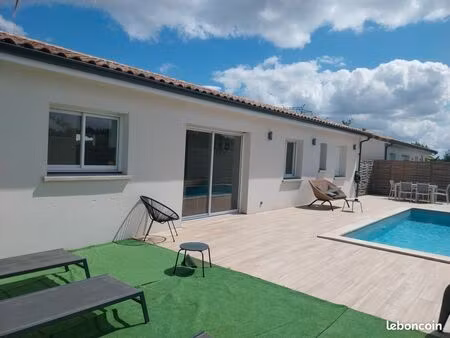 maison contemporaine 2022 de 100 m2 avec piscine