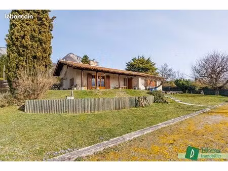 villa 5 pièces 183 m²