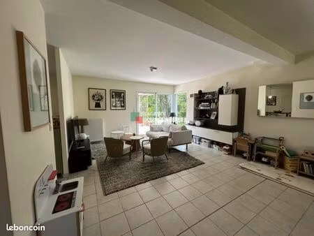 maison 6 pièces 130 m²