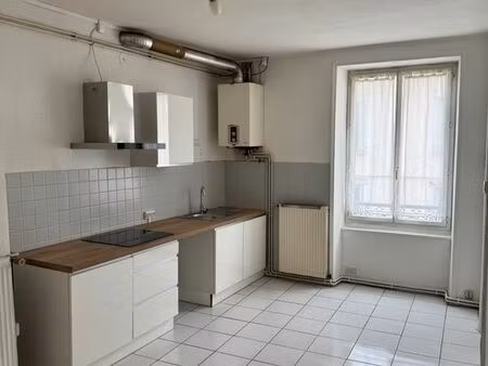 location appartement t2 47m²