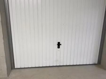 garage/box 14 m² acigne