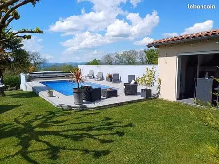 maison traditionnelle entierement rénovée