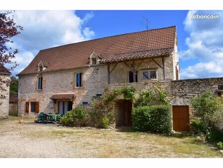maison 5 pièces 151 m²