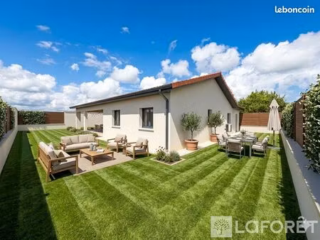 villa 5 pièces 98 m²