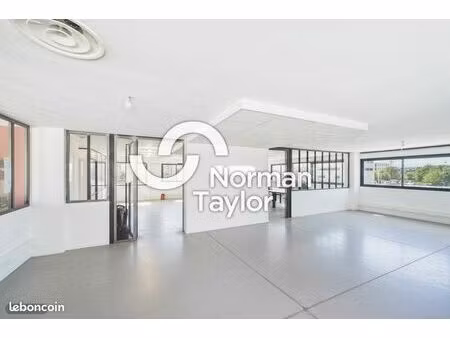 bureaux 195 m²