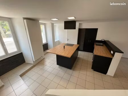 bernin centre – f3 duplex 72 m² – 990 / mois
