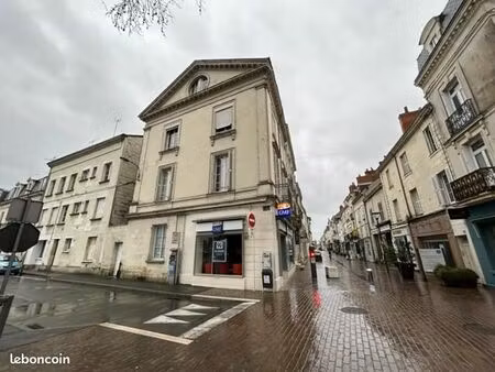 boutique 239 m² saumur