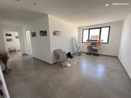 local professionnel design 59 m2 béziers – avenue rhin et danube
