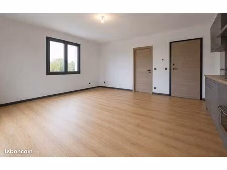 loue appartement t4 neuf avec cuisine équipée + place de parking exterieur