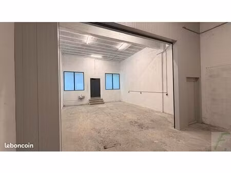 entrepôt 49 m² froges