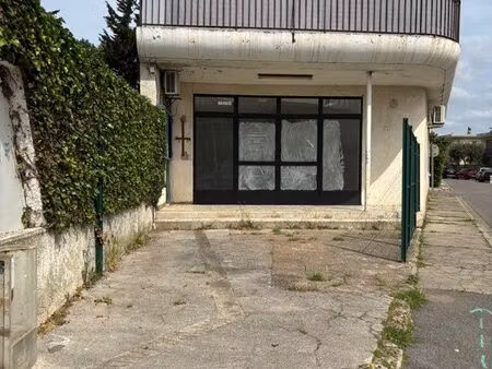 local commercial 62m2 emplacement stratégique à lunel