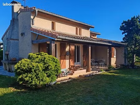 maison 6 pièces 151 m²
