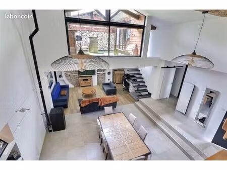 maison de ville 7 pièces 160 m²