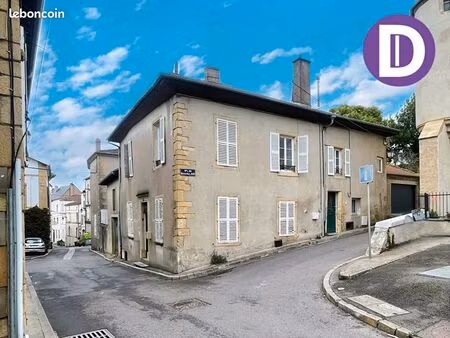 immeuble 6 pièces 124 m²