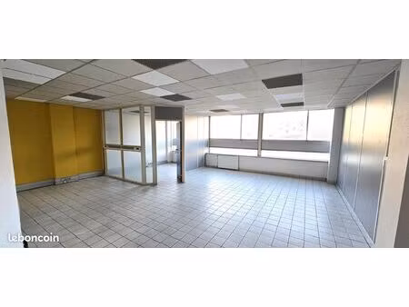 local 160 m²