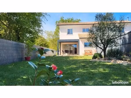 maison contemporaine au calme  entre forêt et ville