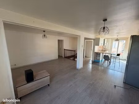 maison mitoyenne 1 côté - briey - 3 chambres & jardin - idéal investisseur ou bricoleur