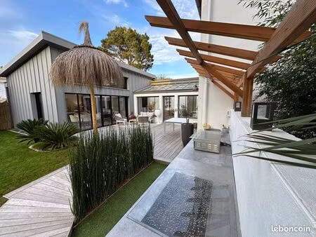 villa 7 pièces