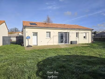plain-pied récent 88 m²  parcelle 557 m²  3 ch