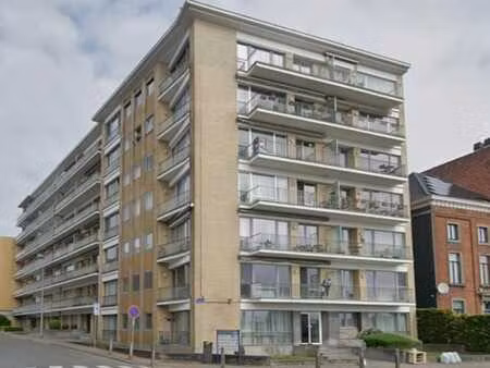 appartement 2 chambres au cinquième étage avec ascenseur