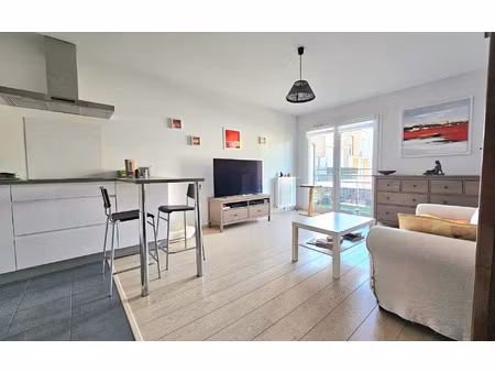 appartement chelles 55 m² t-3 à vendre  242 000 €