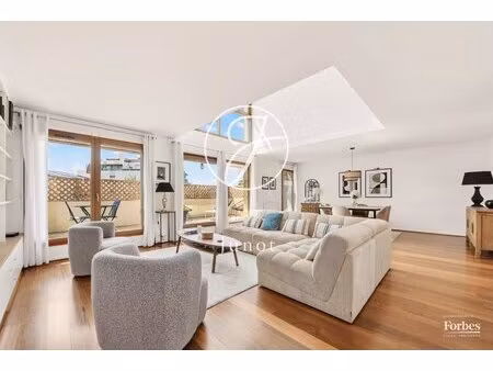suresnes - carnot-gambetta - duplex de 138.13 m² - 4 chambres - 2 terrasses et 2 balcons