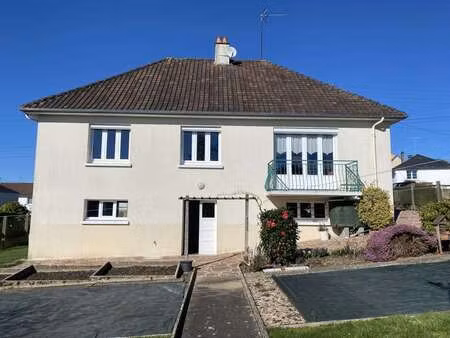vente maison au bourgneuf-la-forêt (53410) : à vendre / 83m² le bourgneuf-la-forêt