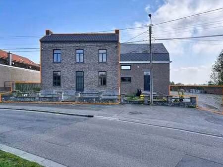 charmante et grande maison - jardin - garage
