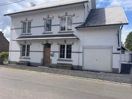 maison cherche famille pour adoption