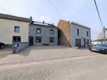 maison rénovée 3 chambres avec garage et jardin