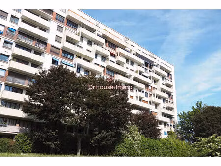 appartement 3 pieces balcon box et cave