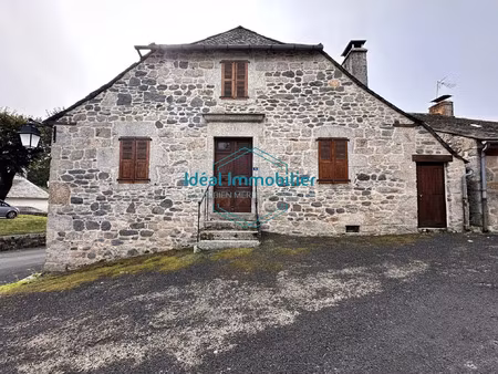 maison en pierre de caractère au cœur de l’aubrac