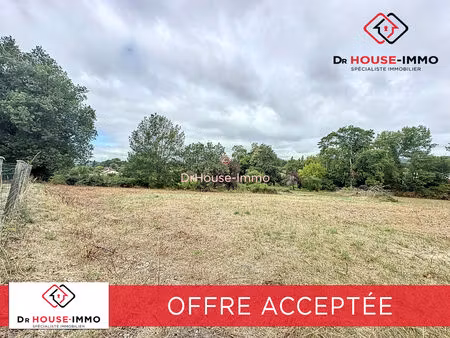 terrain constructible de 2 006 m² – proche bourg et commodités