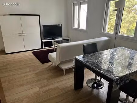 studio meublé