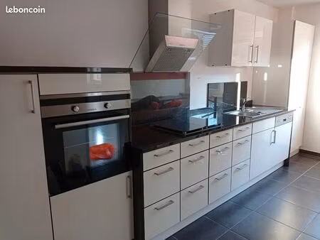 appartement . 75m². entouré d'espaces verts