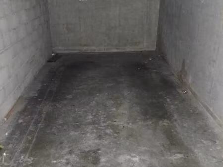 garage/box 14 m² nantes