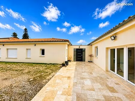 villa 7 pièces 228 m²